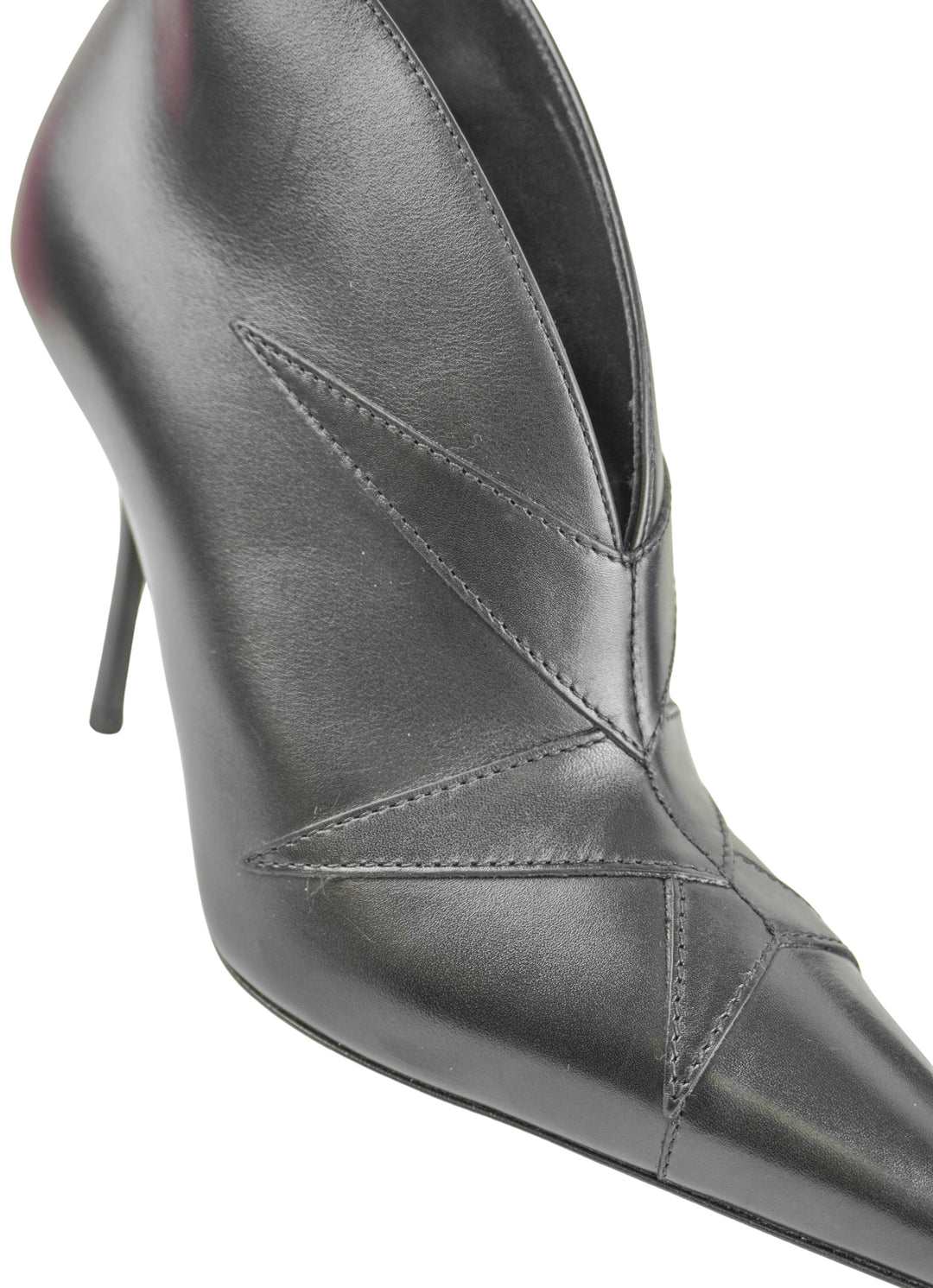 Alaïa Paneled Leather Ankle Boots in Black - Discounts on ALAÏA at UAL
