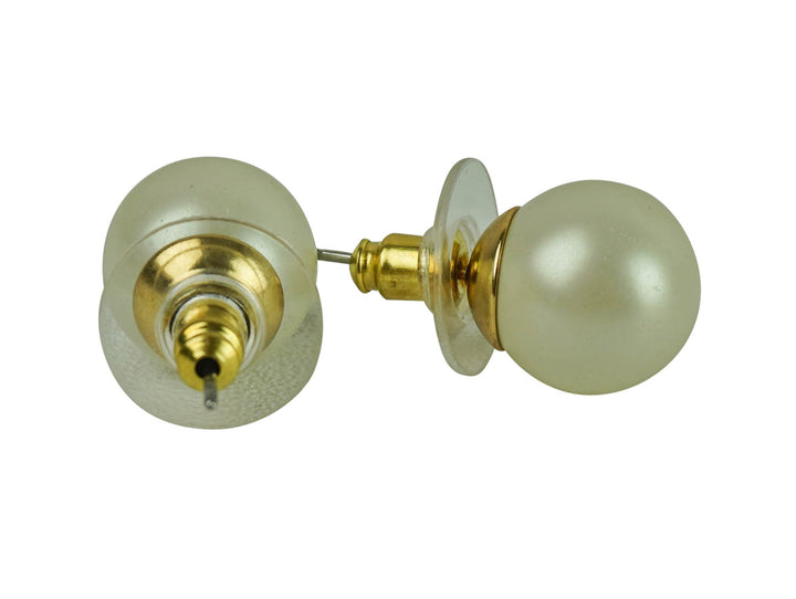 Kenneth Jay Lane Stud Earrings in Pearl