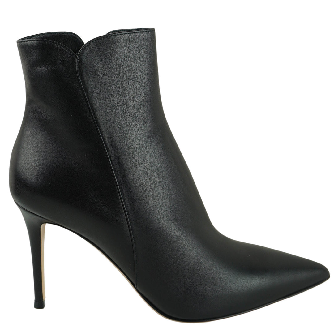 Gianvito Rossi Levy Ankle Boots in Black - Discounts on Gianvito Rossi at UAL