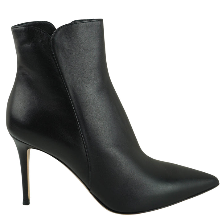 Gianvito Rossi Levy Ankle Boots in Black - Discounts on Gianvito Rossi at UAL