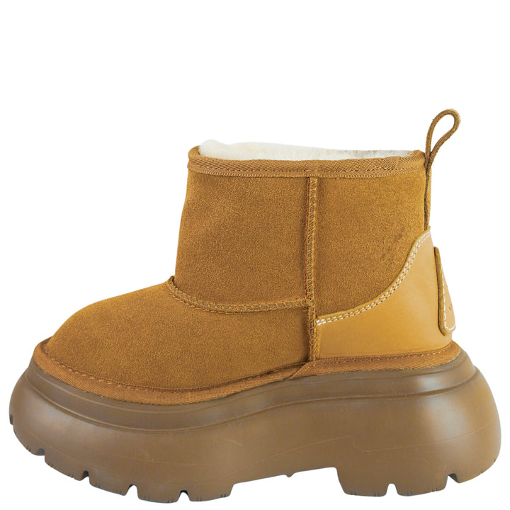 R13 Chunky Shearling Boots in Light Brown