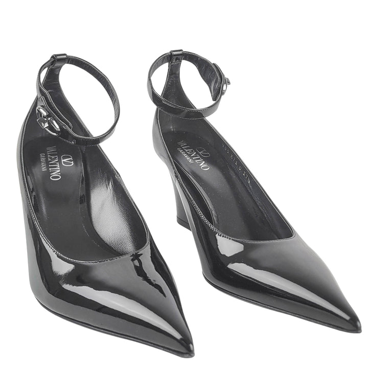 Valentino Heels in Black Patent Leather - Discounts on Valentino at UAL