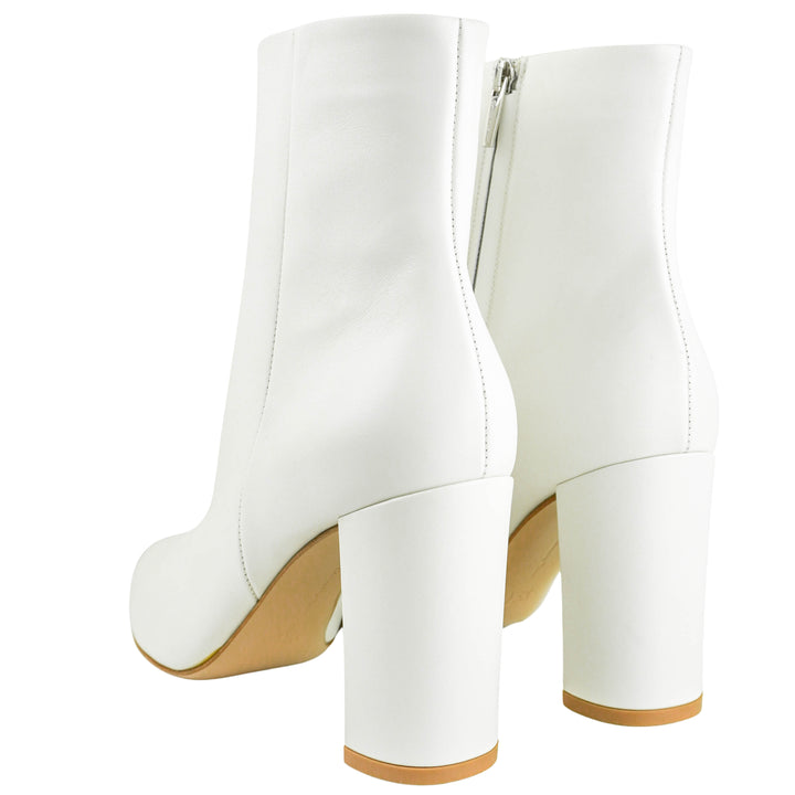 Gianvito Rossi Leather Piper 85 Ankle Boots in Glove White - Discounts on Gianvito Rossi at UAL