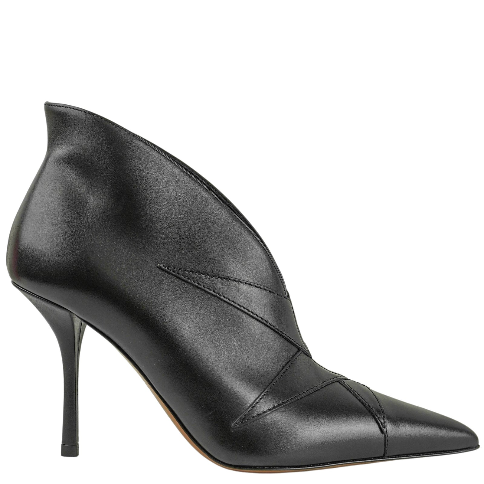 Alaïa Paneled Leather Ankle Boots in Black - Discounts on ALAÏA at UAL