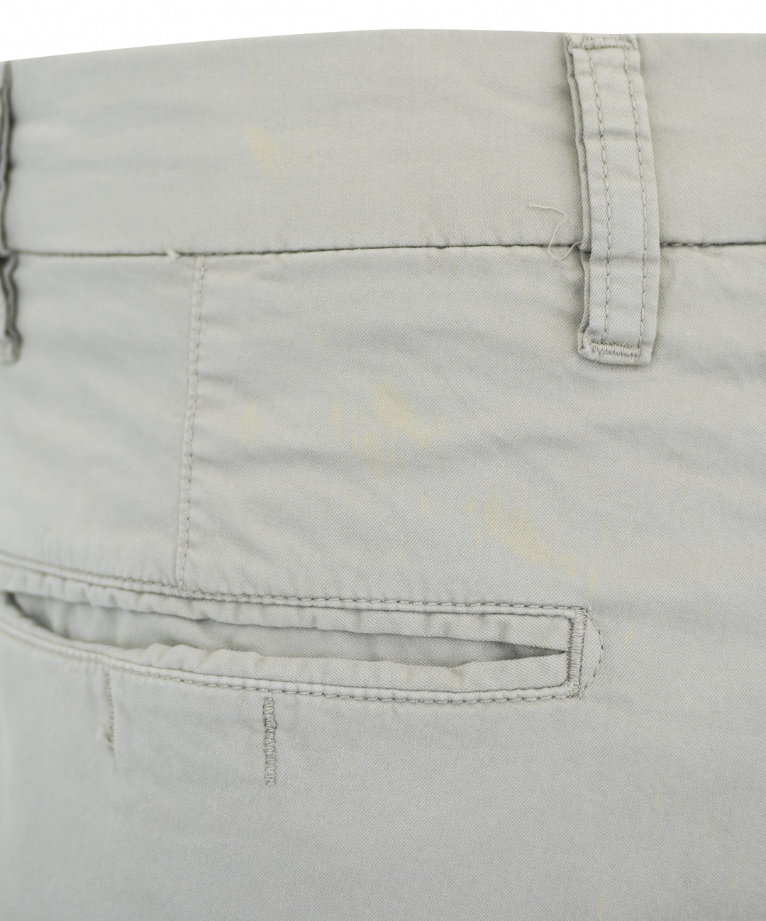 Mason's London Chino Bermuda Shorts in Light Grey - Discounts on Mason's at UAL