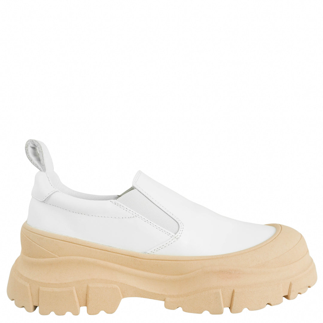 Sofie D'Hoore Fano Slip On Shoes in White and Camel - Discounts on Sofie D'Hoore at UAL