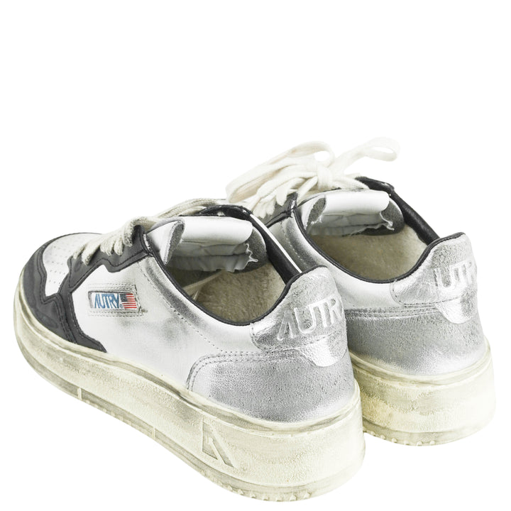 Autry Super Vintage Low Top Sneakers in Black and Silver - Discounts on Autry at UAL