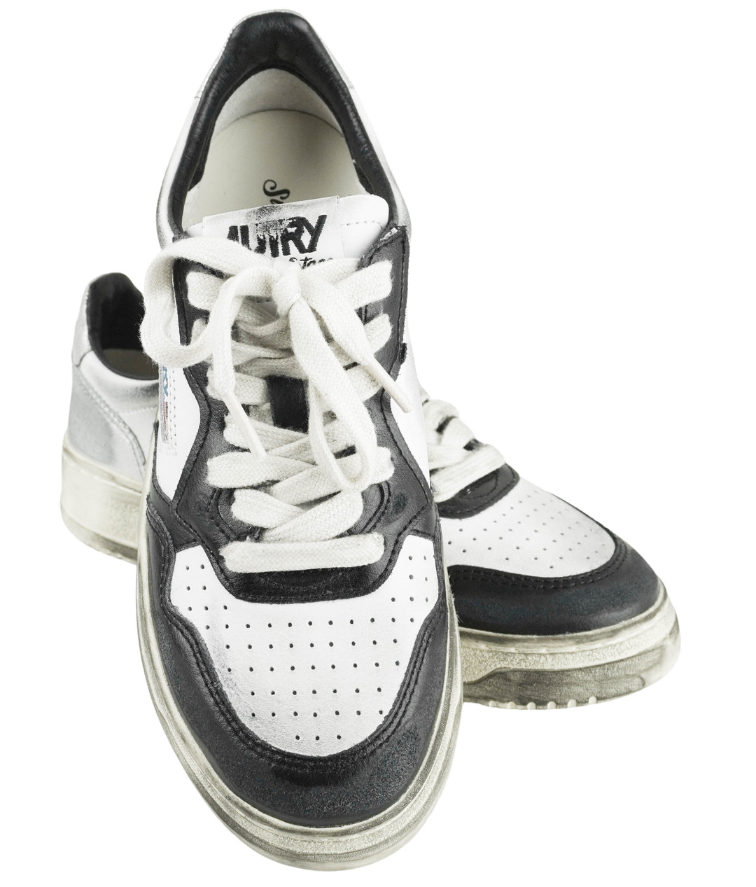 Autry Super Vintage Low Top Sneakers in Black and Silver - Discounts on Autry at UAL