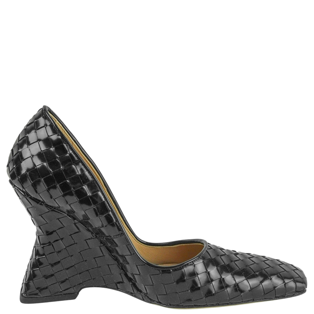 Bottega Veneta Comet Pumps in Black - Discounts on Bottega Veneta at UAL