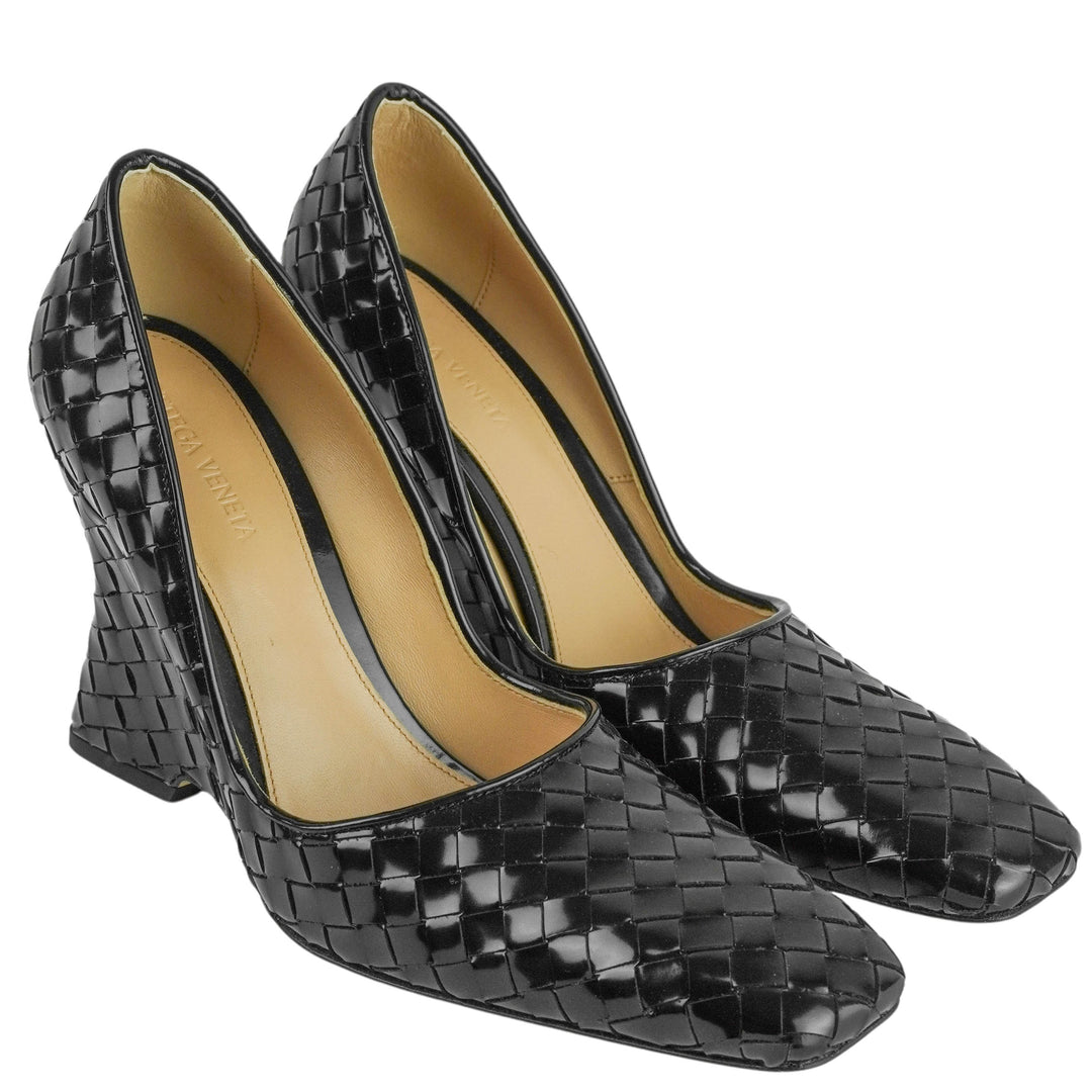 Bottega Veneta Comet Pumps in Black - Discounts on Bottega Veneta at UAL