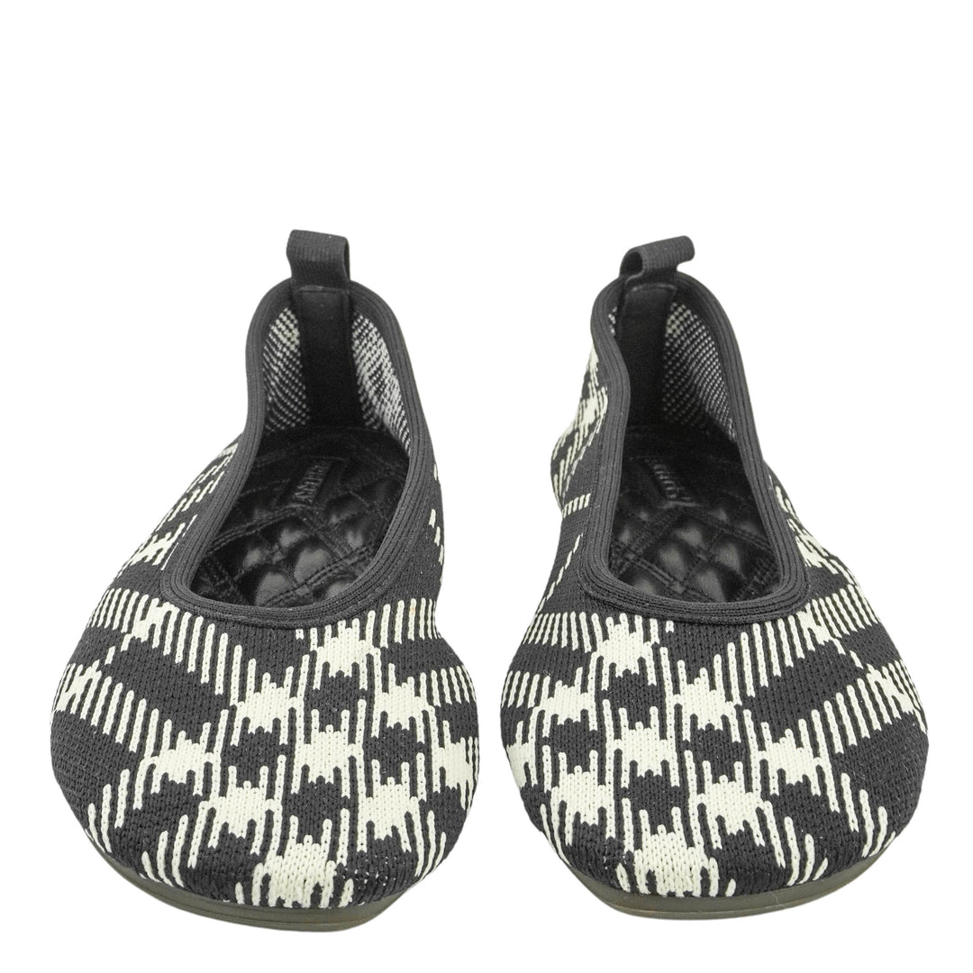 Burberry Ballerina Flats in Black and Chalk - Discounts on Burberry at UAL