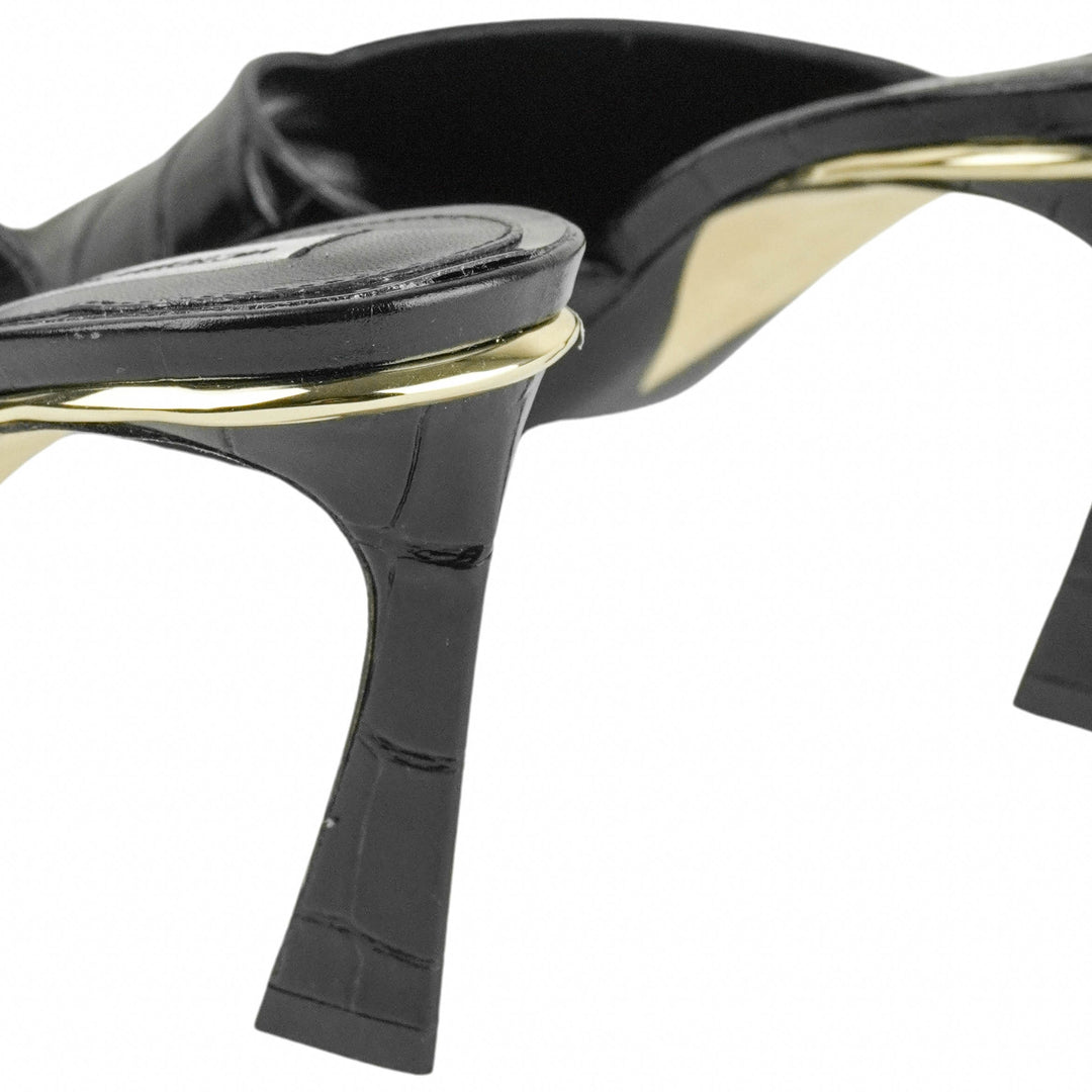 Victoria Beckham Heels in Black - Discounts on Victoria Beckham at UAL
