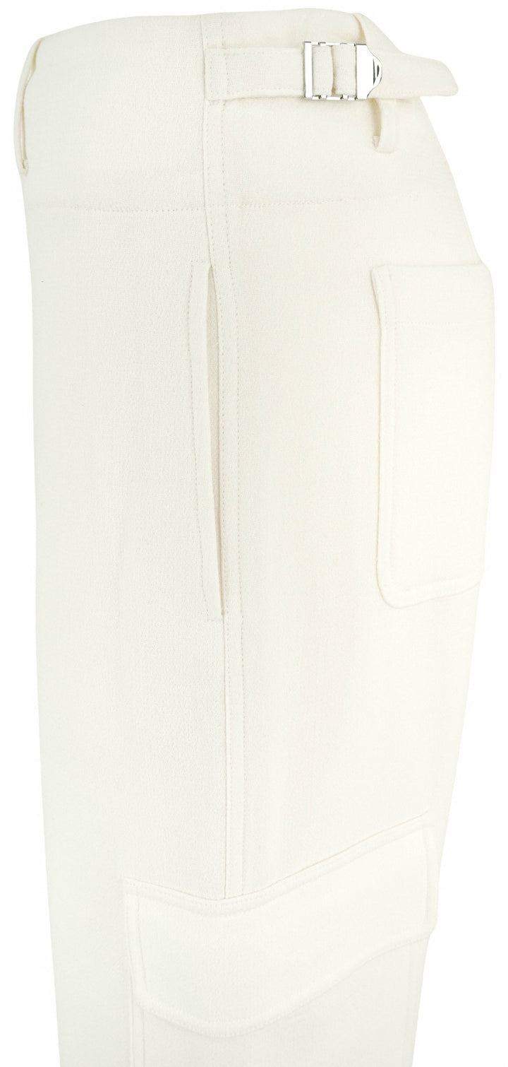 Alexis Justen Pant in Pearl White - Discounts on Alexis at UAL