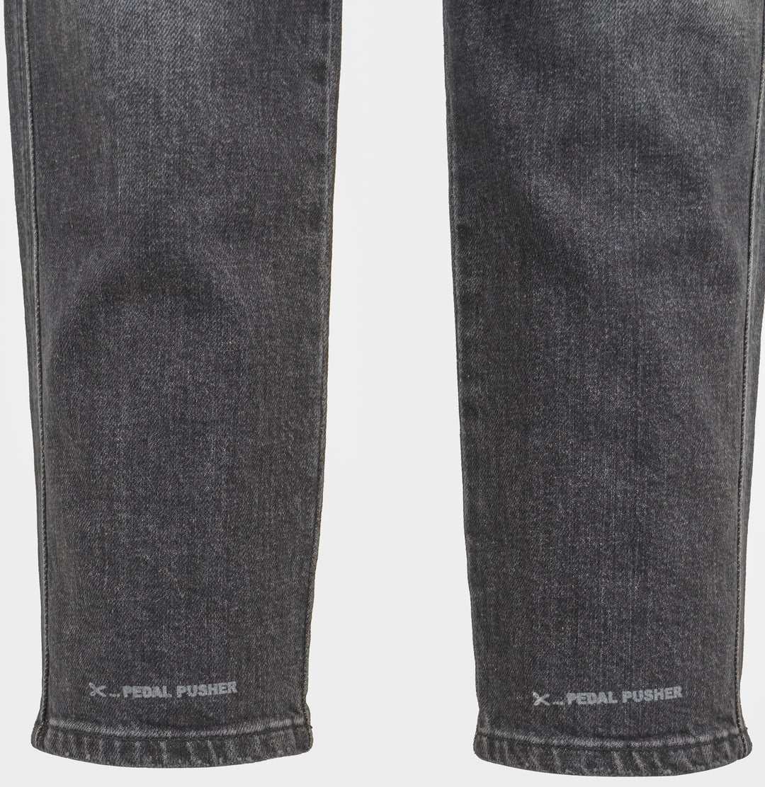 Closed Heritage Fit High Waisted Jeans in Black - Discounts on CLOSED at UAL