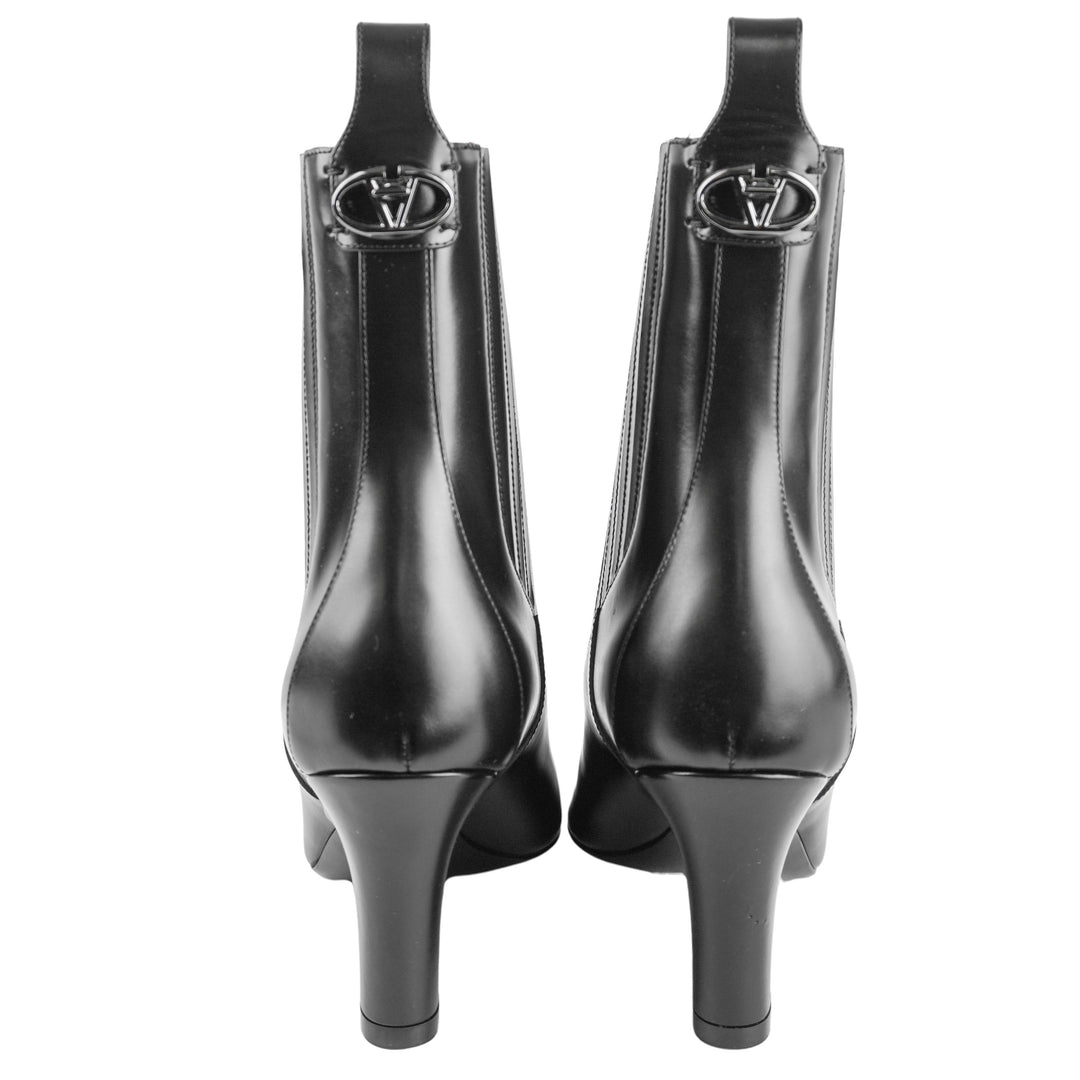 Valentino Beatle Boots in Black - Discounts on Valentino at UAL