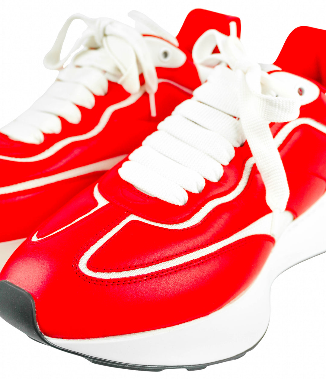 Alexander McQueen Sprint Sneakers in Tulip Red and White - Discounts on Alexander McQueen at UAL