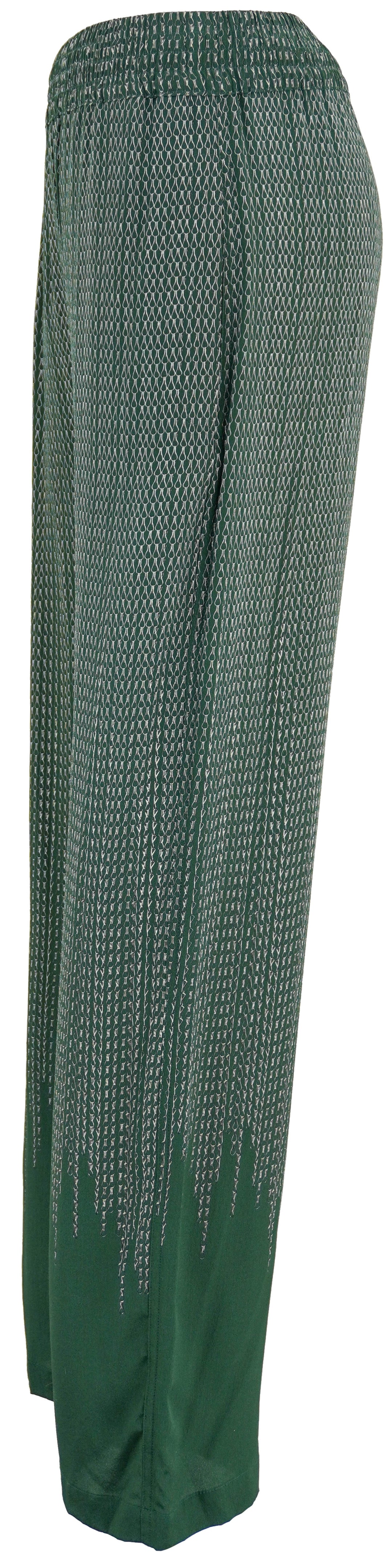 Victoria Beckham Printed Silk Pants in Green - Discounts on Victoria Beckham at UAL