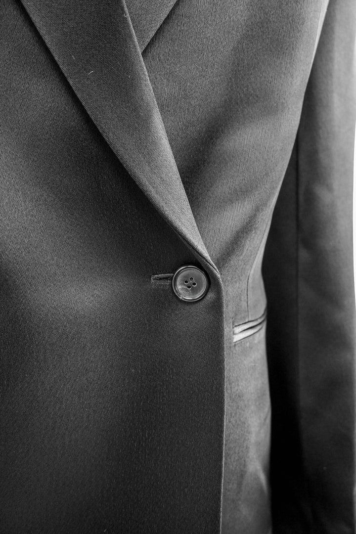Khaite Willow Satin Blazer in Black - Discounts on Khaite at UAL