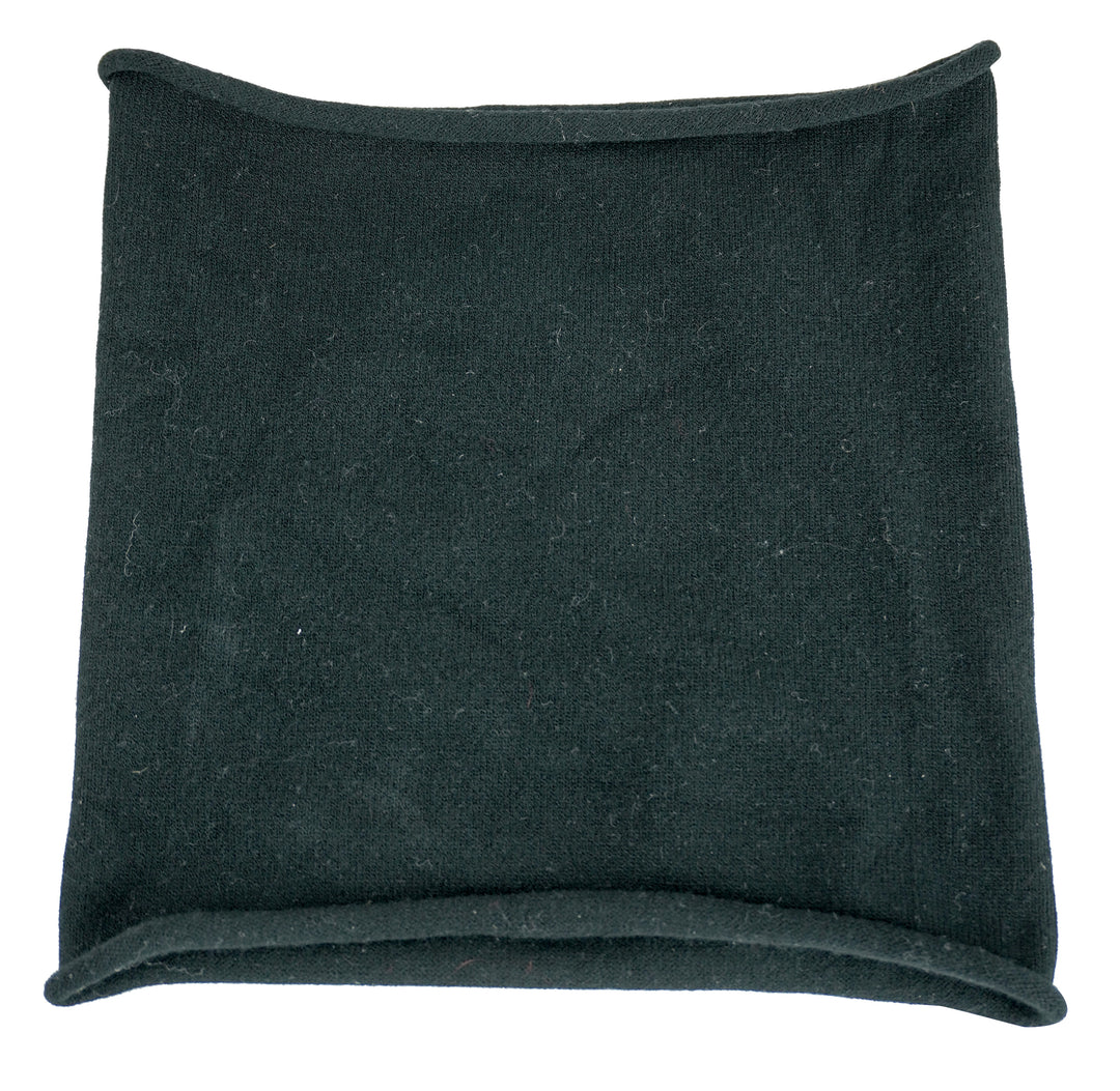 Isabel Benenato Neck Warmer in Black - Discounts on Isabel Benenato at UAL