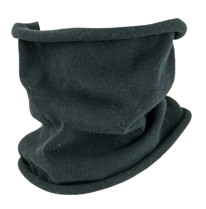 Isabel Benenato Neck Warmer in Black - Discounts on Isabel Benenato at UAL