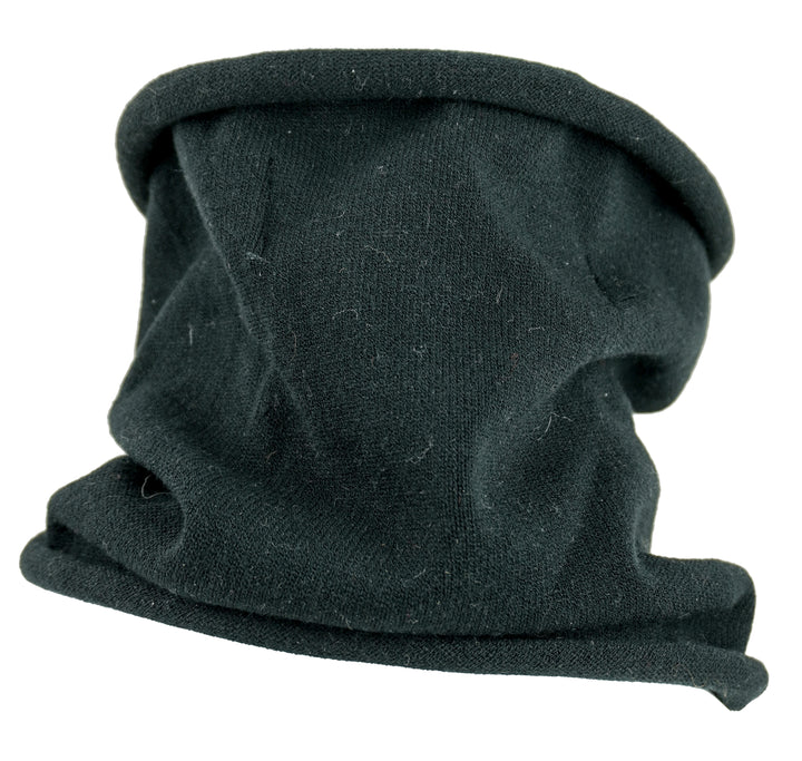 Isabel Benenato Neck Warmer in Black - Discounts on Isabel Benenato at UAL