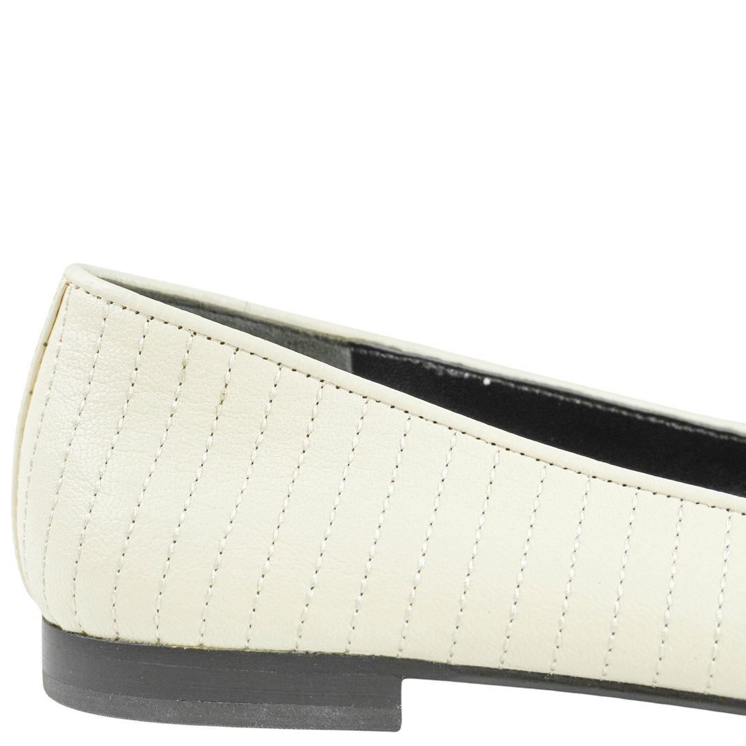 Tory Burch Quilted Ballet Flats in Light Cream/Perfect Black