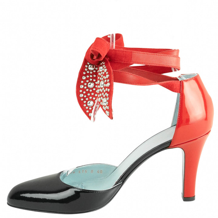 Valentino Ankle Strap Signature Pump in Nero Rouge - Discounts on Valentino at UAL
