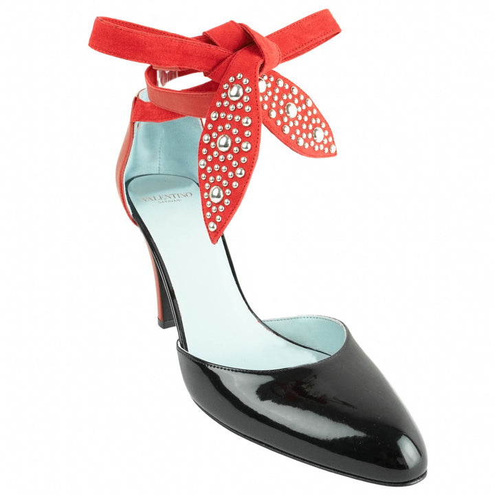 Valentino Ankle Strap Signature Pump in Nero Rouge - Discounts on Valentino at UAL