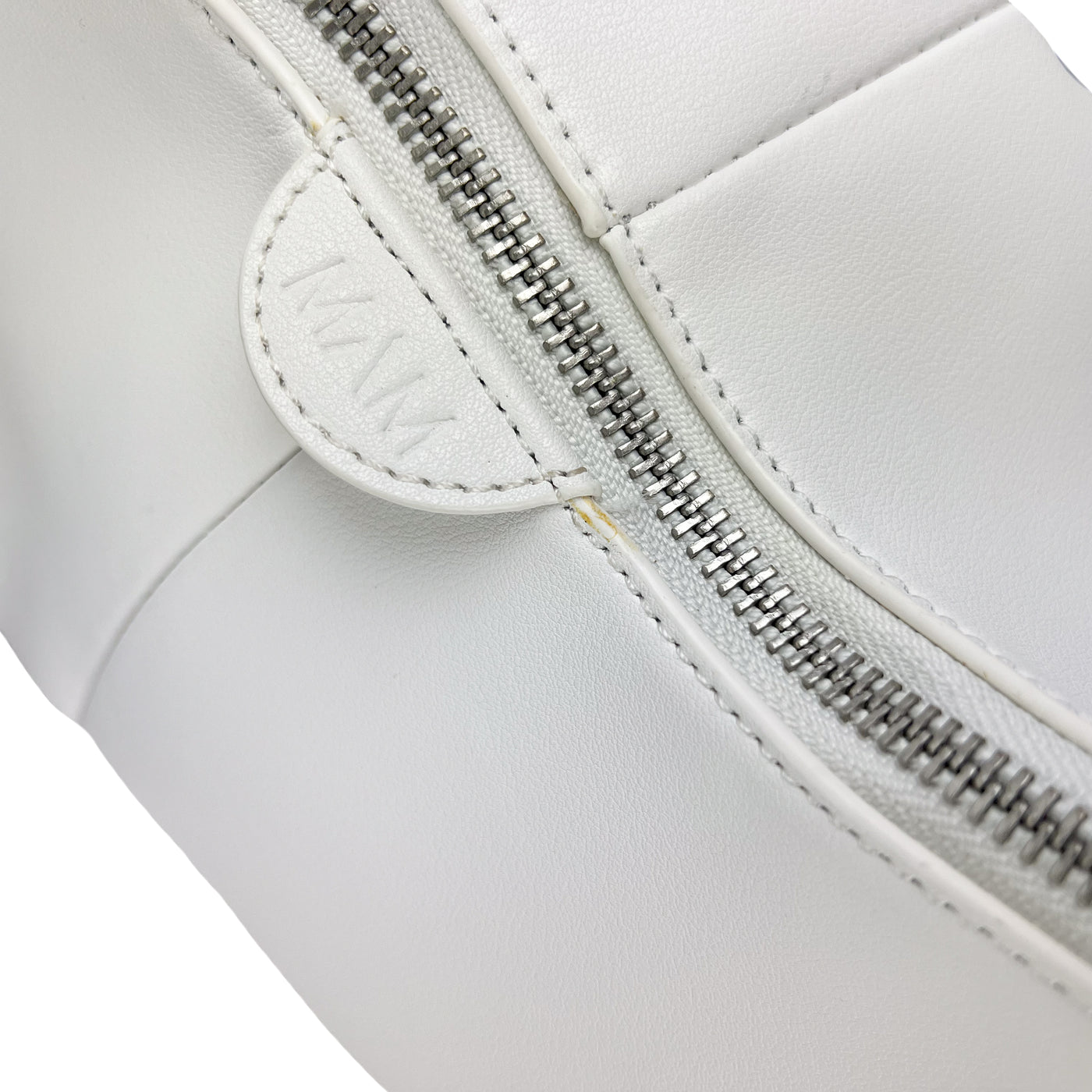 Exclusive Designer BE.U 202 Crossbody Bag in White - Discounts on Exclusive Designer at UAL