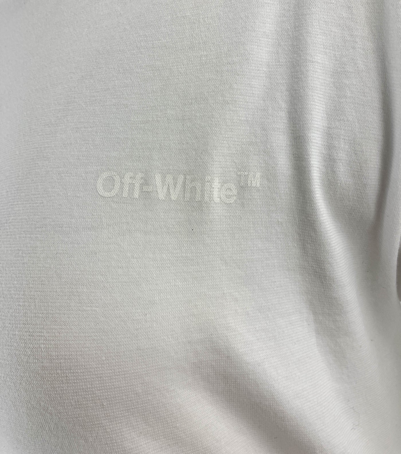Off-White Diagonal Tee in White - Discounts on Off-White at UAL