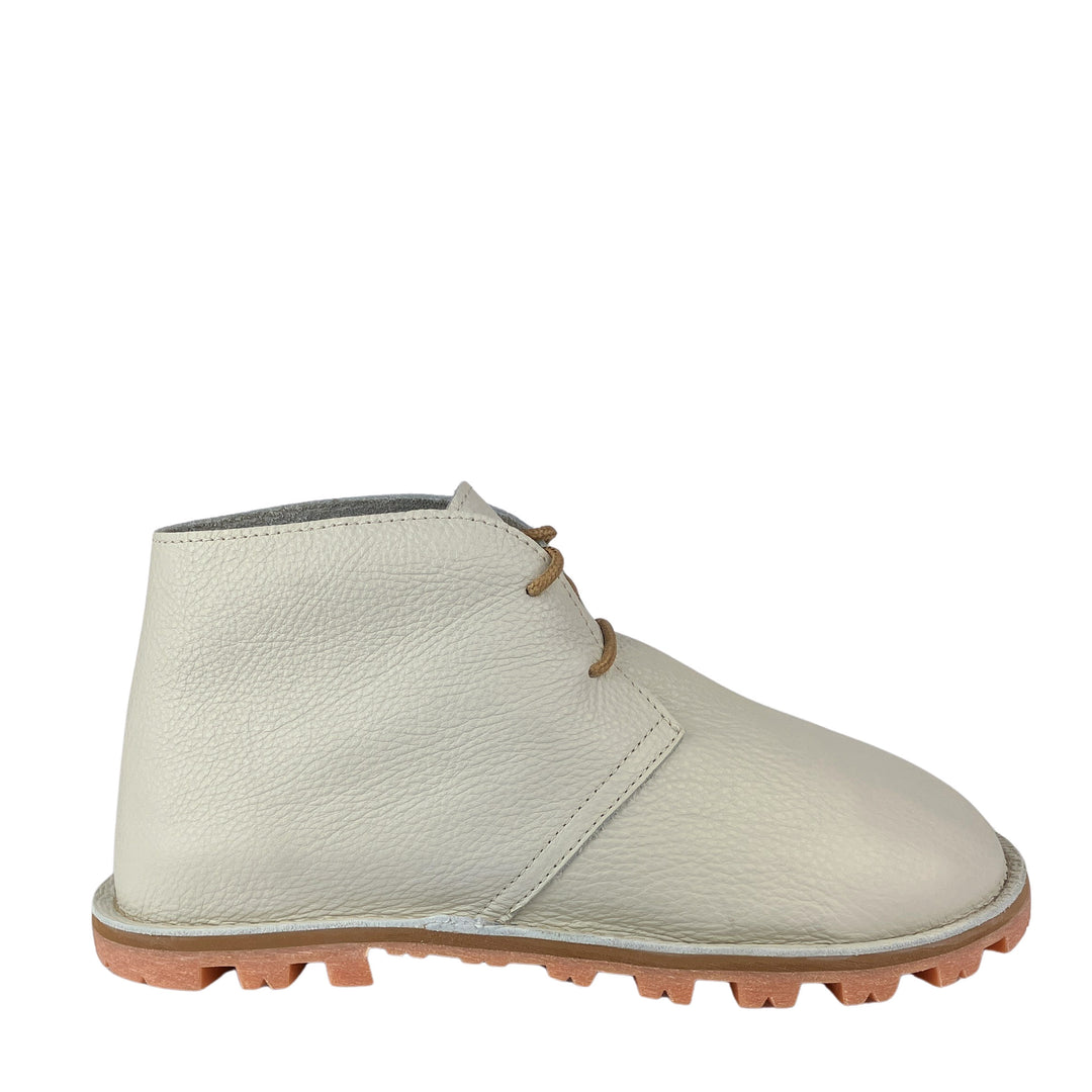 Sofie D'Hoore Figari Desert Boots in White - Discounts on Sofie D'Hoore at UAL