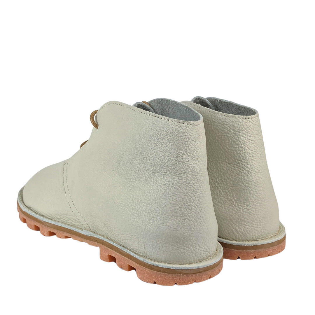 Sofie D'Hoore Figari Desert Boots in White - Discounts on Sofie D'Hoore at UAL