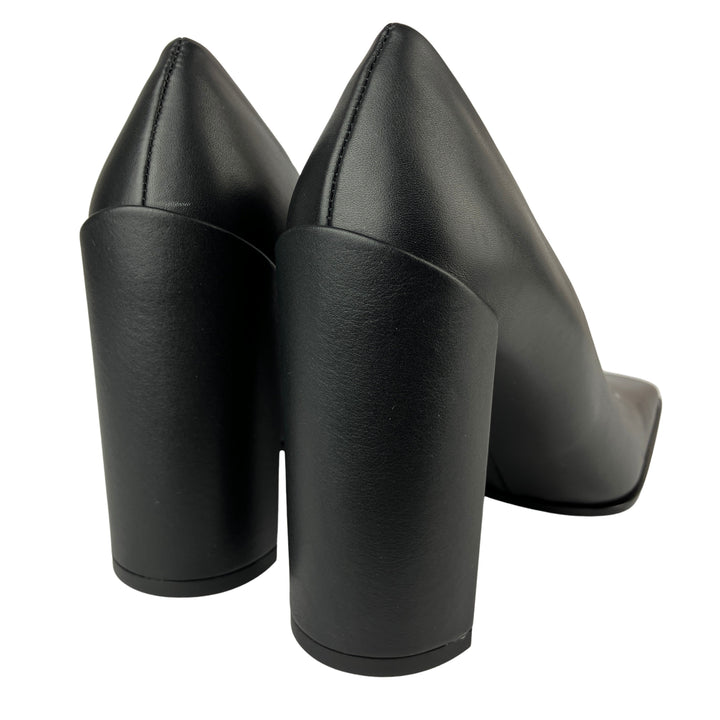 Alaïa 90 Pumps in Black - Discounts on Alaïa at UAL