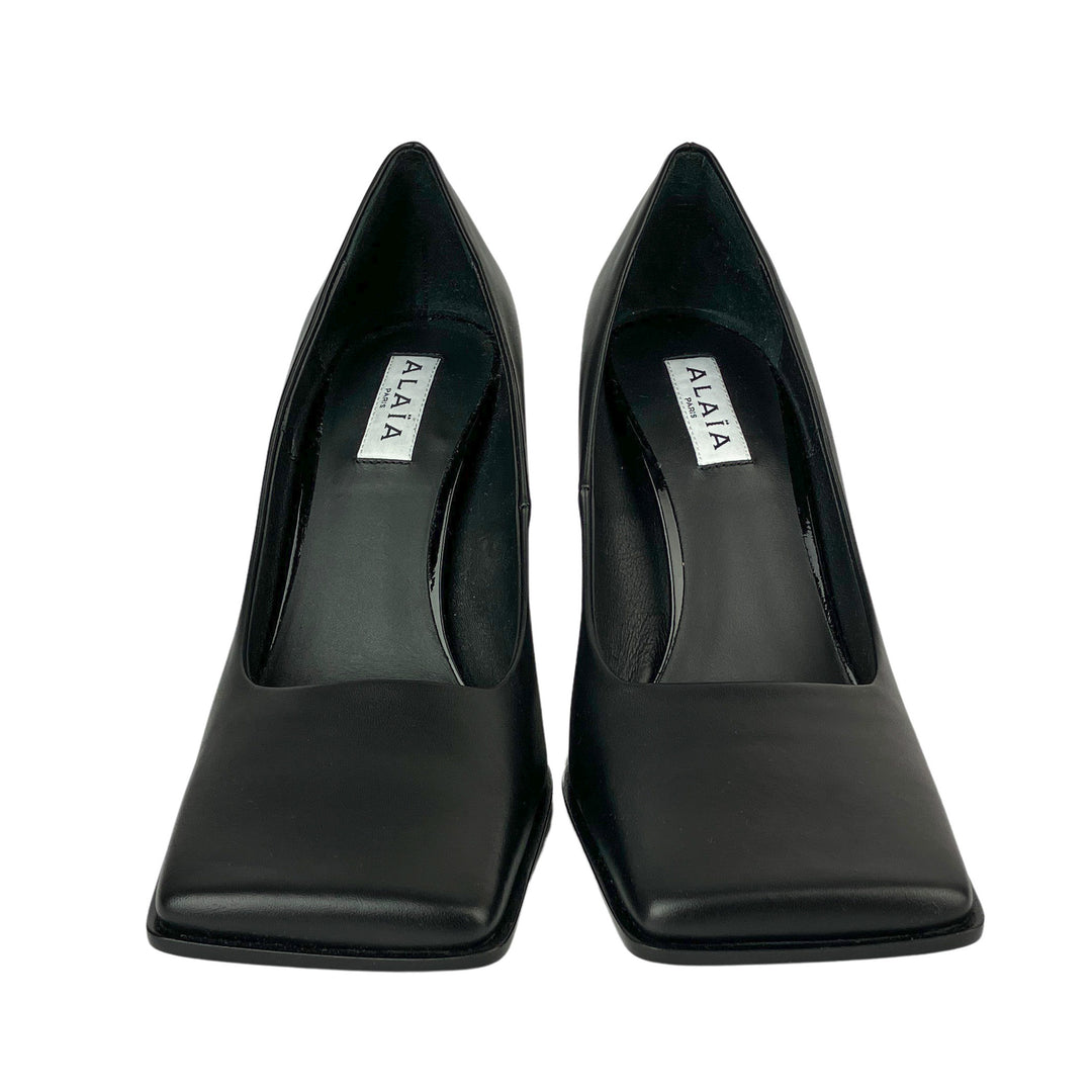 Alaïa 90 Pumps in Black - Discounts on Alaïa at UAL