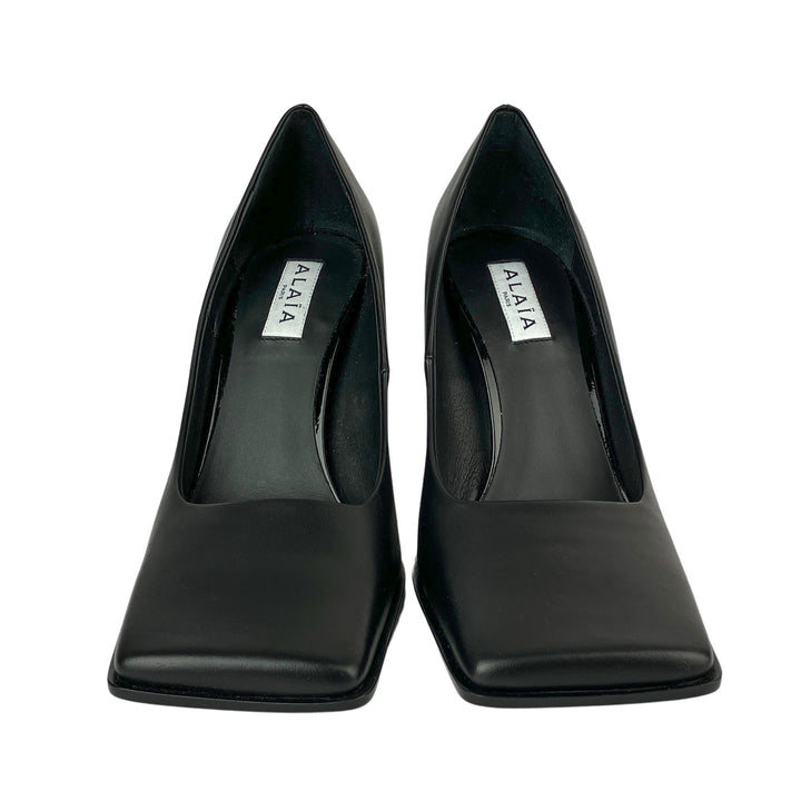 Alaïa 90 Pumps in Black - Discounts on Alaïa at UAL