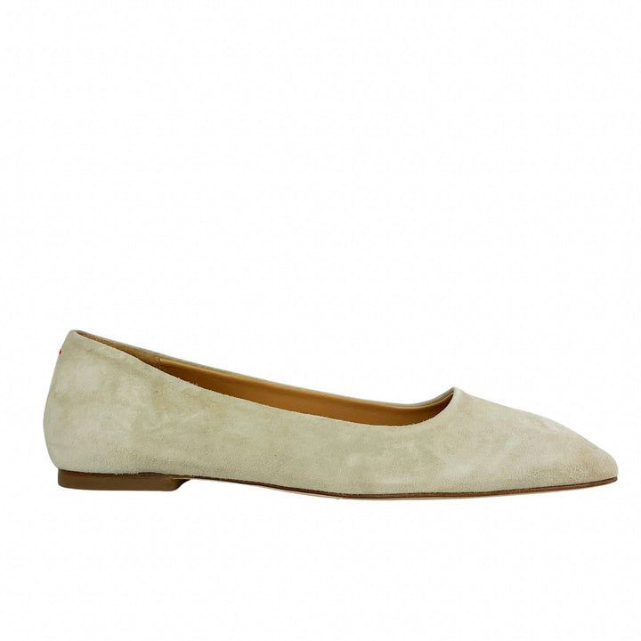 Aeyde Ida Ballet Falts in Latte - Discounts on Aeyde at UAL