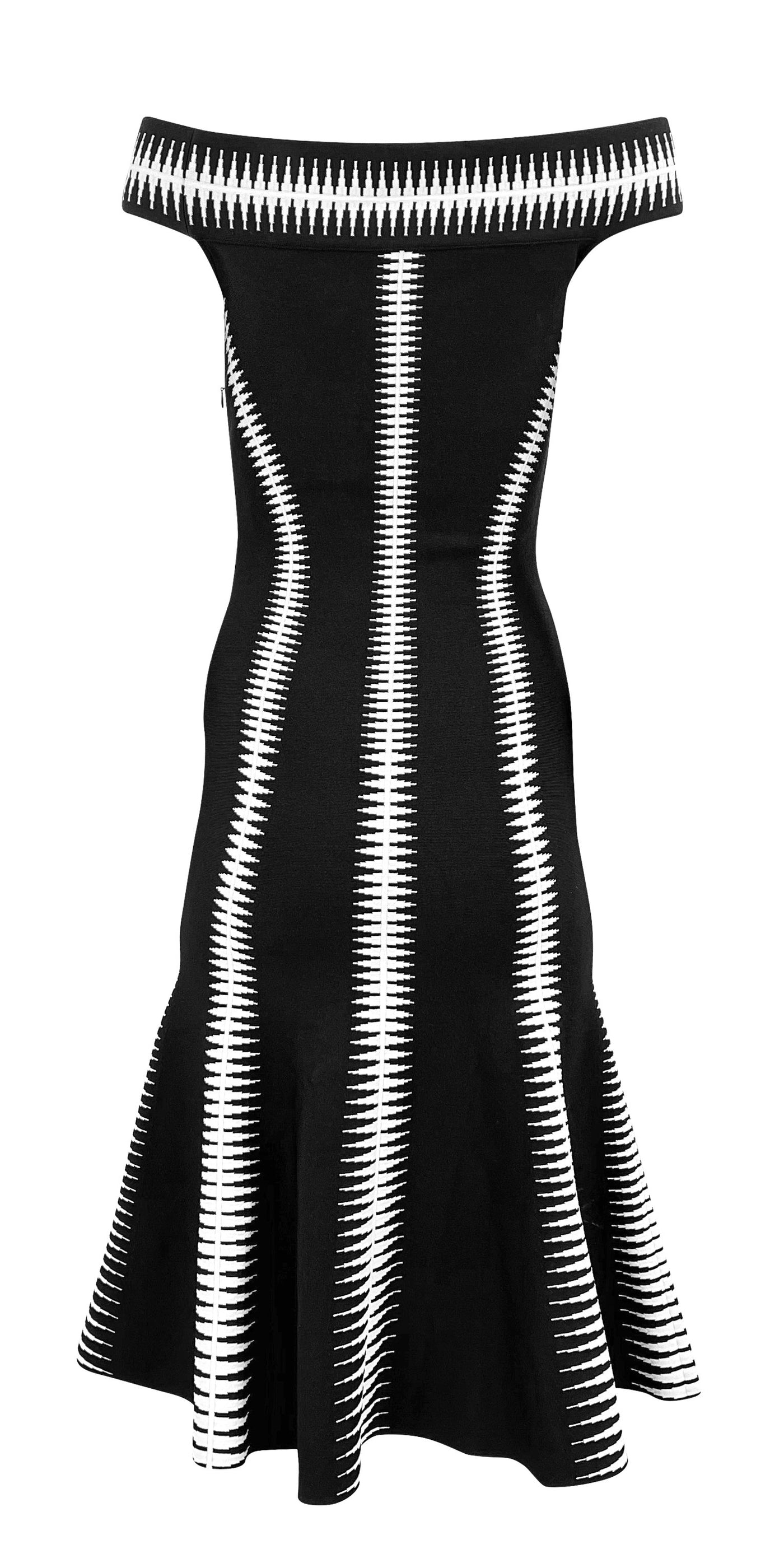 Alexander McQueen Spine Jacquard Off-The-Shoulder Dress in Black/Cream - Discounts on Alexander McQueen at UAL