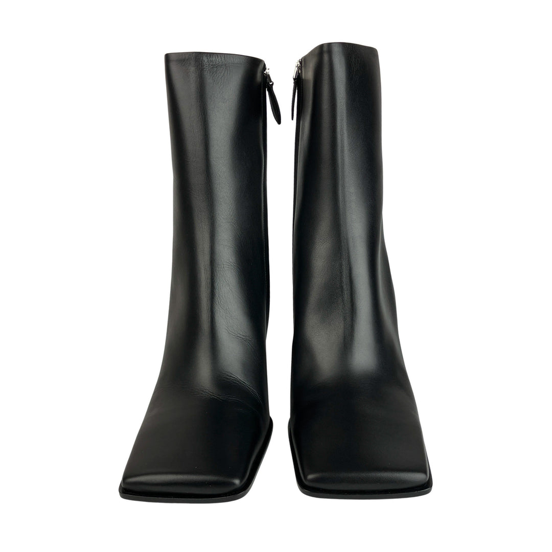 Alaïa Square Toe Boots in Black - Discounts on Alaïa at UAL