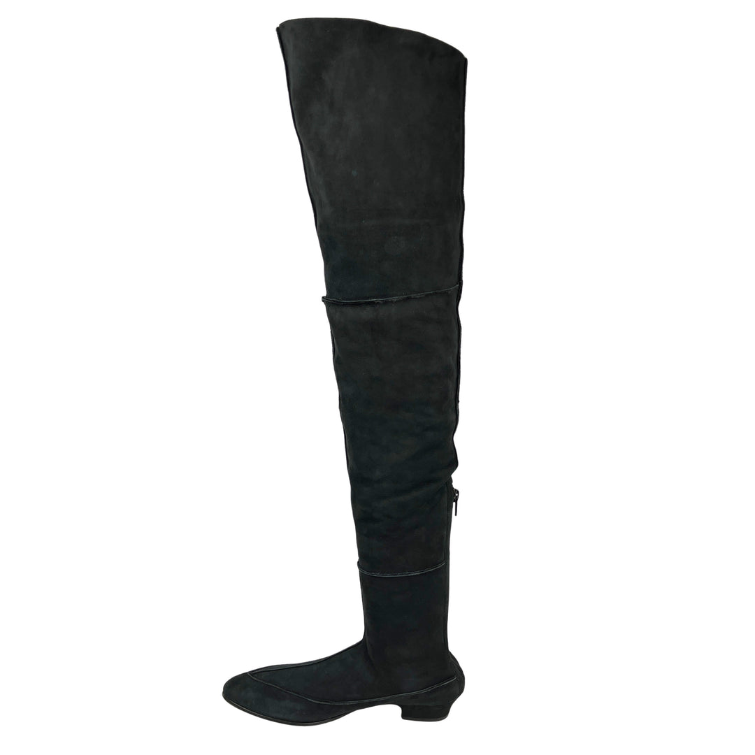 The Row Shearling Boots in Black - Discounts on The Row at UAL