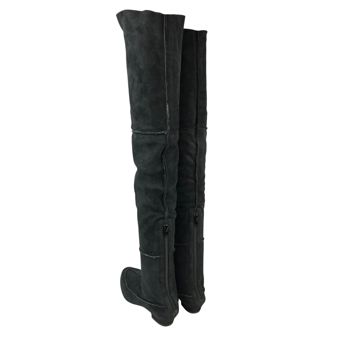 The Row Shearling Boots in Black - Discounts on The Row at UAL