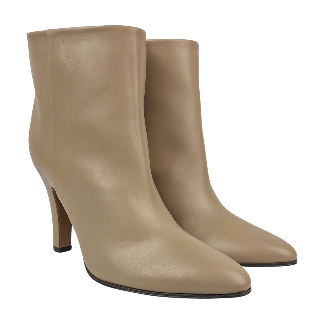 The Row Prudens Boots in Lama - Discounts on The Row at UAL
